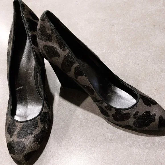 NINE WEST Women's Leopard Calf Hair Print Wedge - Grey & Black - Size 8M - Picture 9 of 11